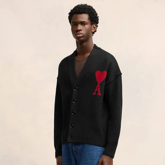 Ami Cardigan mit gesticktem A-HERZ